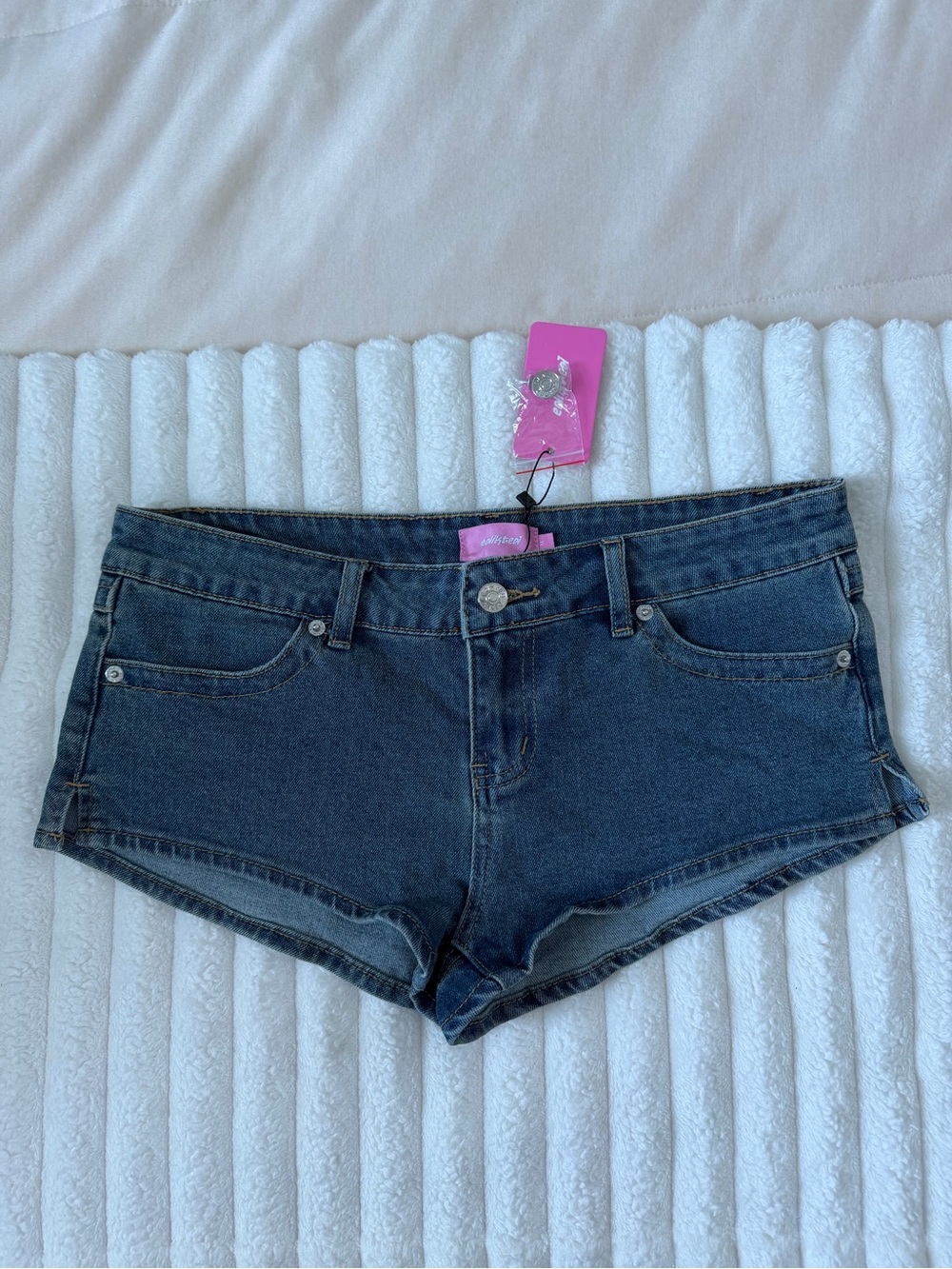 NWT EDIKTED Jagger Low Rise Denim Shorts